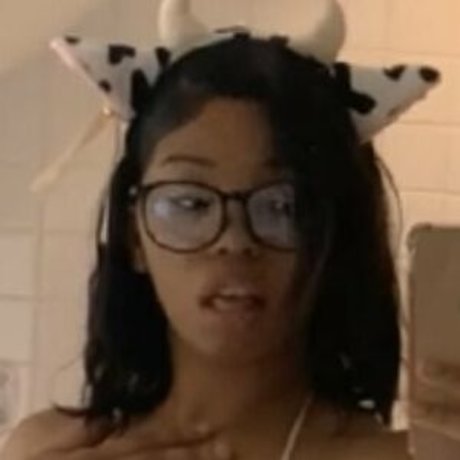 Adorerawr only fans photos