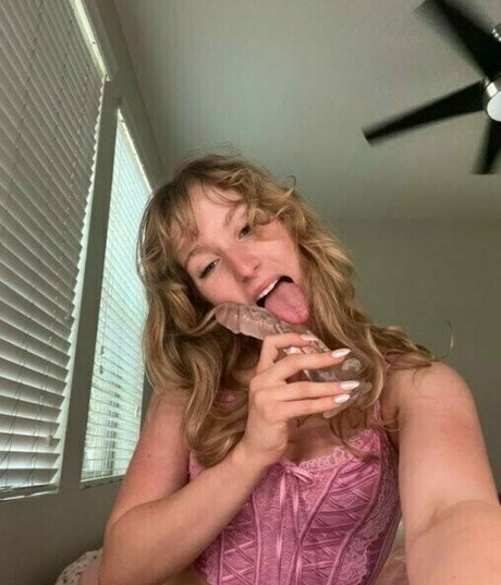 leila crystal onlyfans gratis