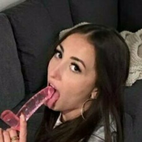 leila crystal Profile pic