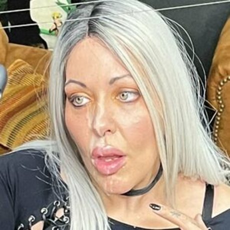 cinnamonanarchyfree onlyfans page