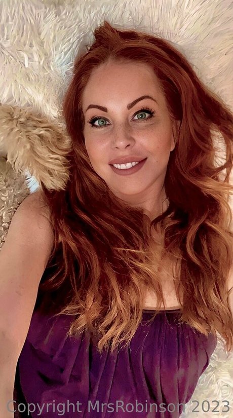 Mrsrobinsonxo onlyfans photos