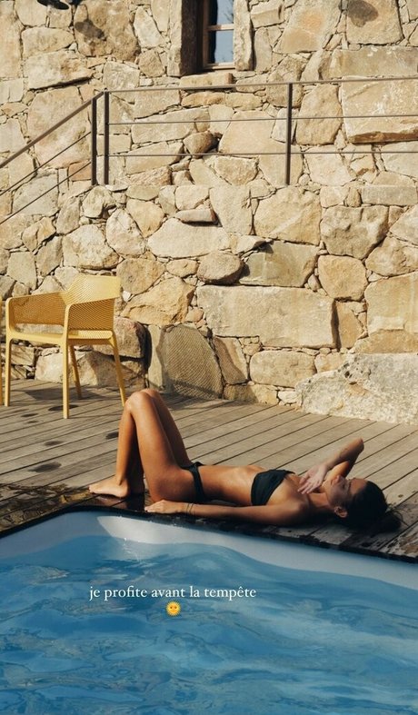 Colomba Asmr naked onlyfans leak