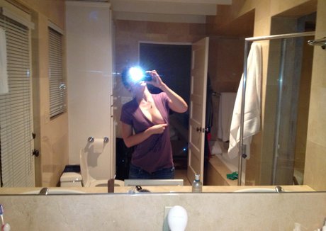 Lizzy Caplan on onlyfans