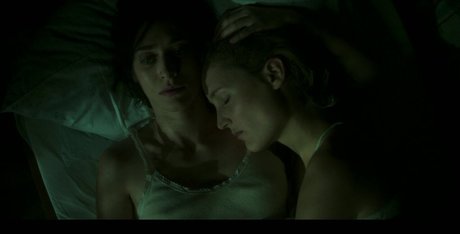 Lizzy Caplan onlyfans leaked