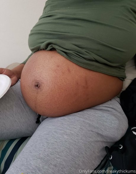 freakythickums onlyfans nude