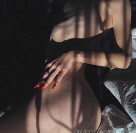 marry land onlyfans naked pics