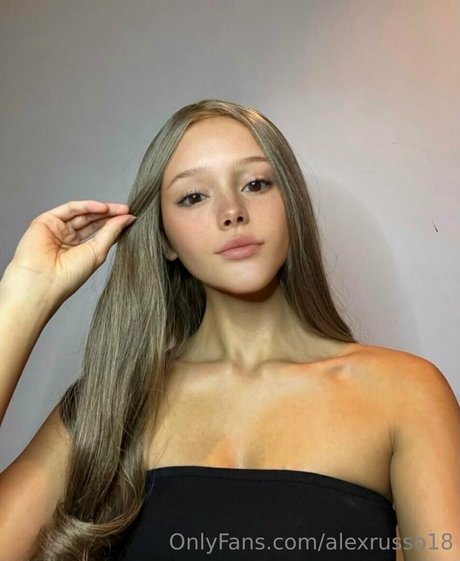 alexrusso18 onlyfans leaked tits
