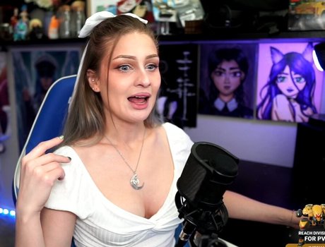 IceTokki onlyfans leak xxx