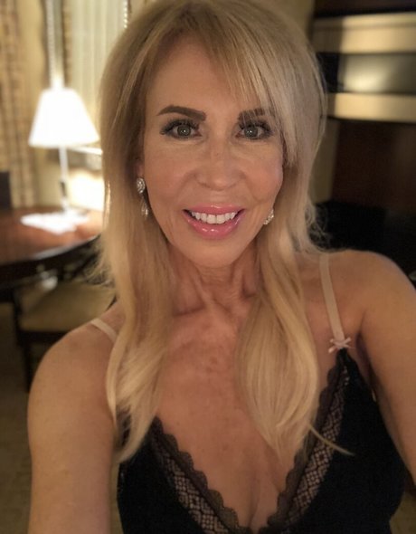 ericalauren onlyfans de