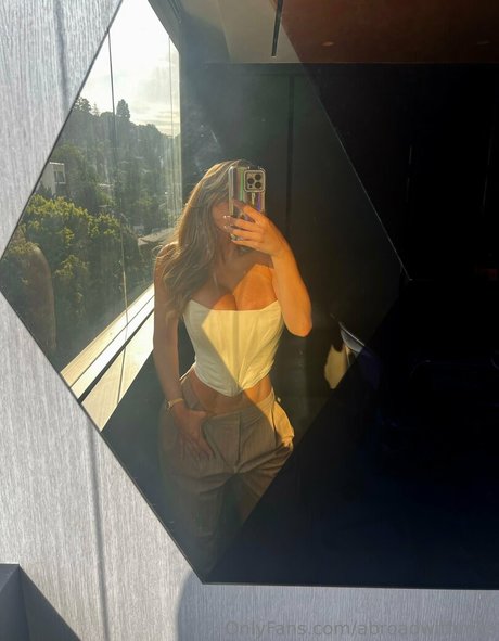 Abroadwithmila porn leaked onlyfans