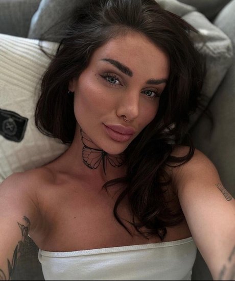 Alicelovestrawberries nude leak onlyfans