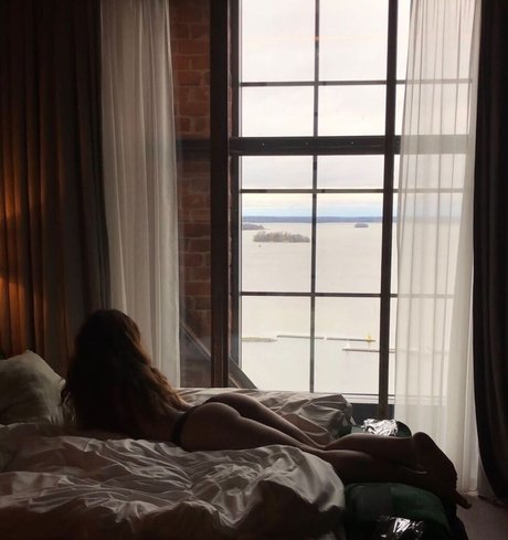 Alicelovestrawberries onlyfans leaked photos