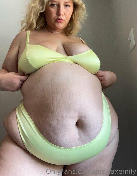 ceciliaxemily onlyfans sextape leak