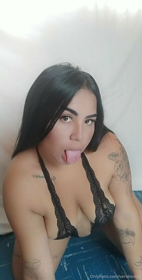 verolovev2 onlyfans pics