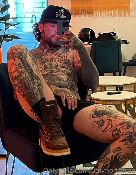 uglynorthfree onlyfans naked leak