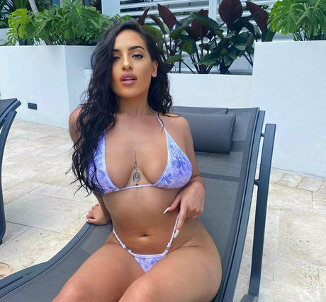 theyloveaiza only fans pictures