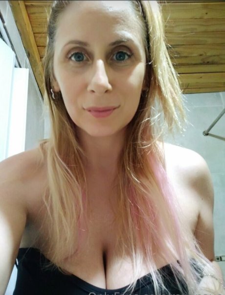 Rominavc onlyfans content type