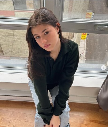 Ava Rose Beaune leaked onlyfans content