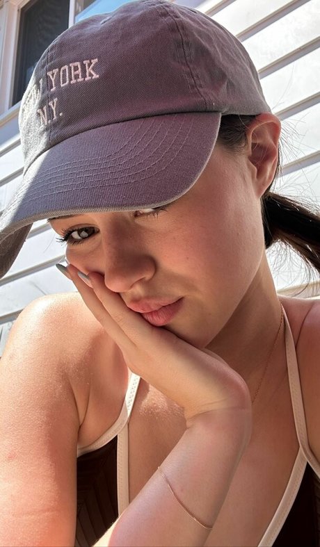 Ava Rose Beaune nude onlyfans porn