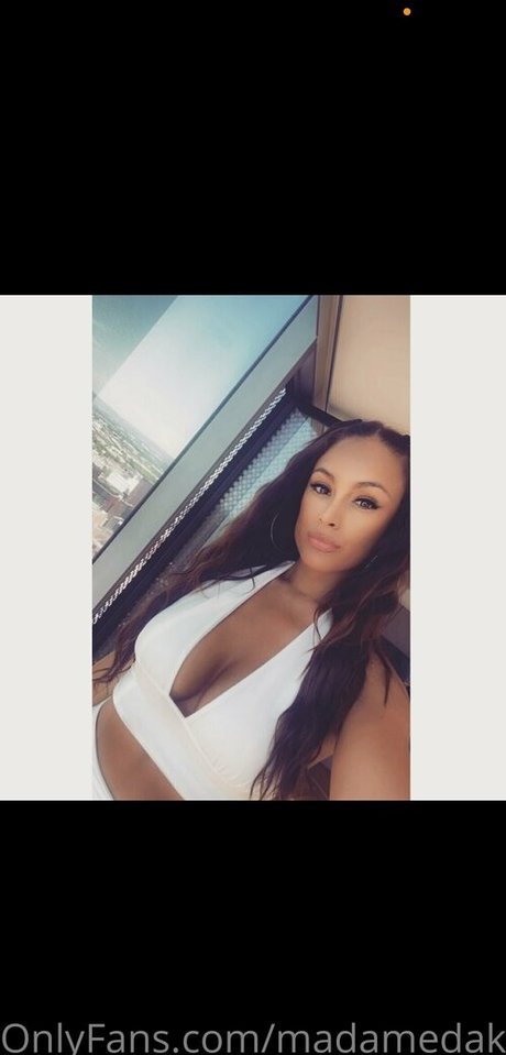 madamedakota onlyfans leajs