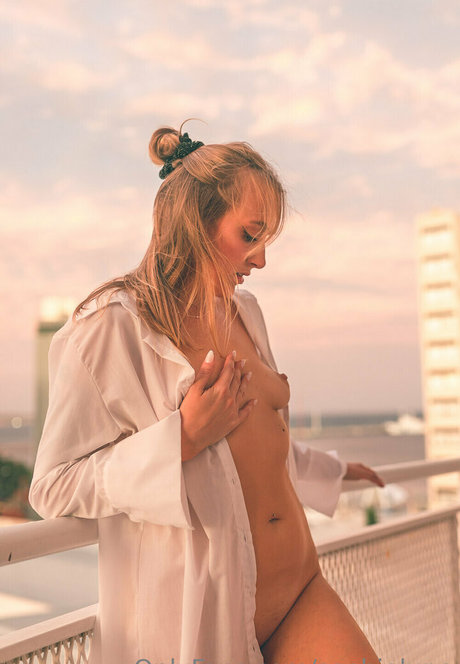 sophielune leaked onlyfans sextape