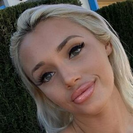 itshollyday only fans photos