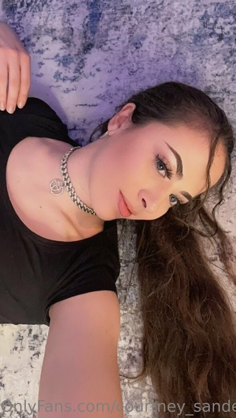 Courtney Sanderson xxx only fans