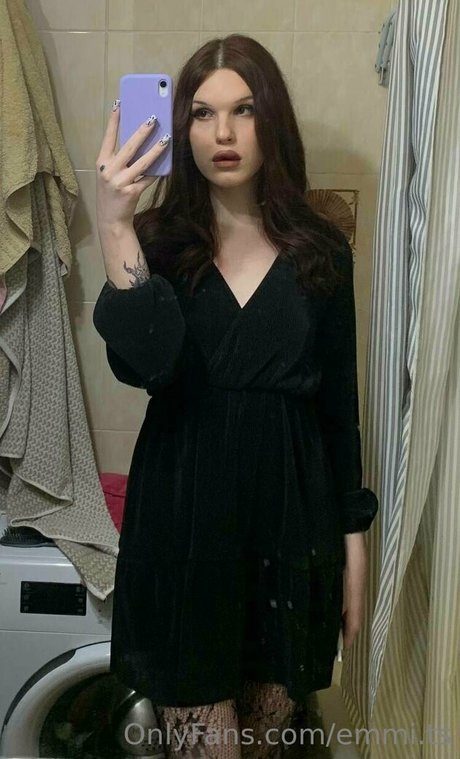 emmii ts leaked onlyfans content