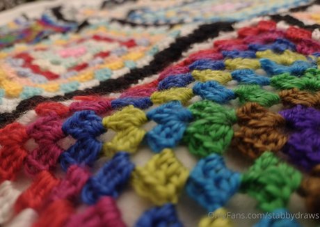 stabbydraws onlyfans strip tease