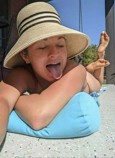 sweetanduntamed onlyfans pic