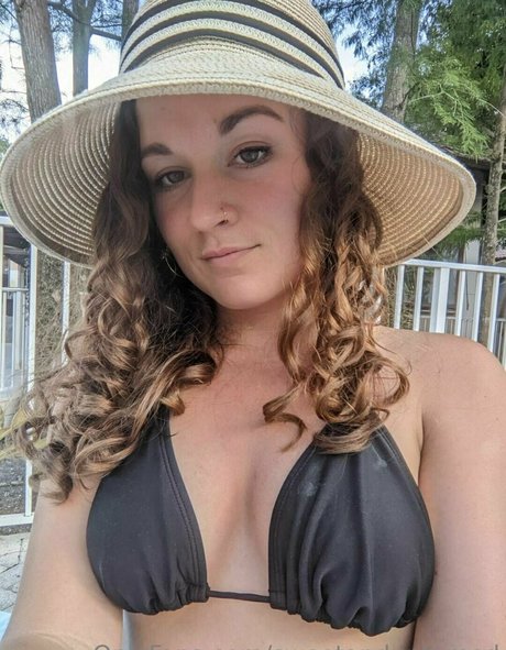 sweetanduntamed onlyfans striptease