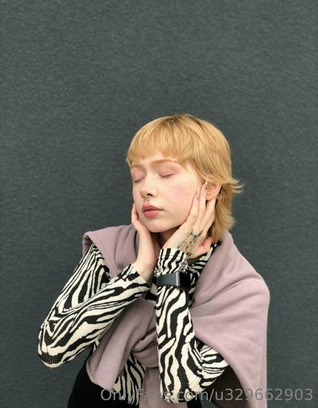 tiny tyan onlyfans model photo