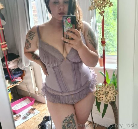 naughty rosie onlyfans nude pics
