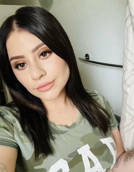 Vane Ochoa onlyfans sextape leak