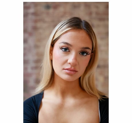 Claudia Conway onlyfans porn