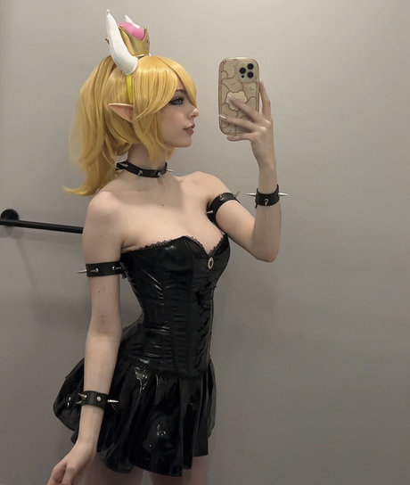 emiki28 tits onlyfans