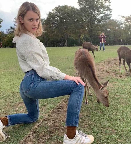 Dasha Nekrasova nudes only fans