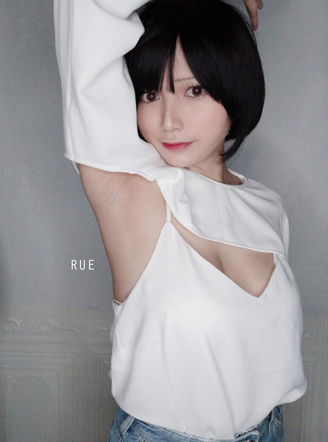 Rue cosplayer is on onlyfans