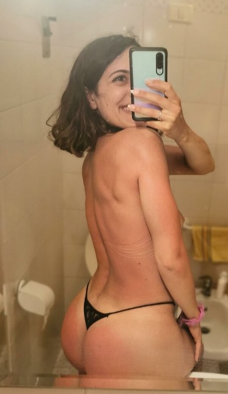 leirnin_ onlyfans nudes leak