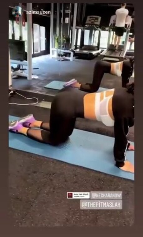 neskaranow onlyfans naked