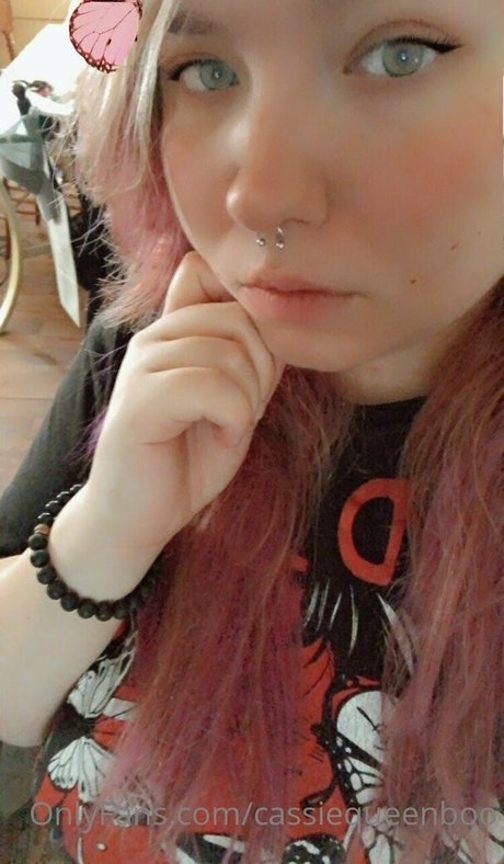 cassiequeenboo onlyfans porno