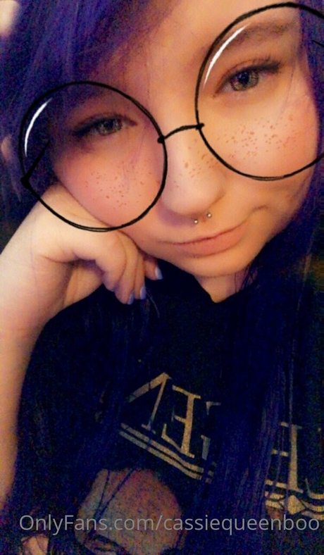 cassiequeenboo leaked onlyfans porn