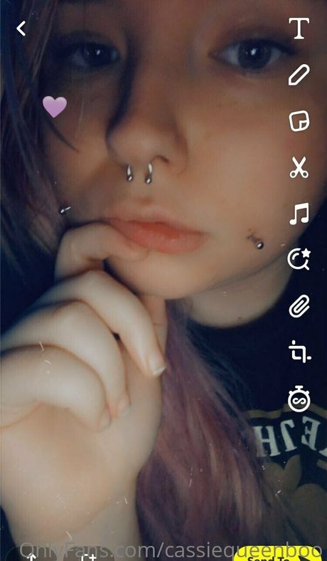 cassiequeenboo leaked onlyfans photos