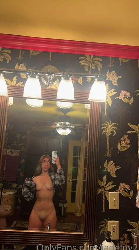 jadeluv2 onlyfans desnuda