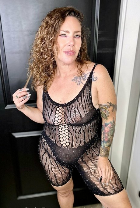 delovelycurves tits onlyfans