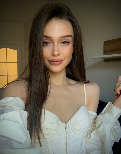 aryaincollege free only fans