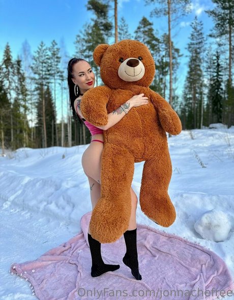 jonnachefree onlyfans boobs