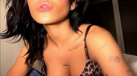 Nessa Barrett only fans content