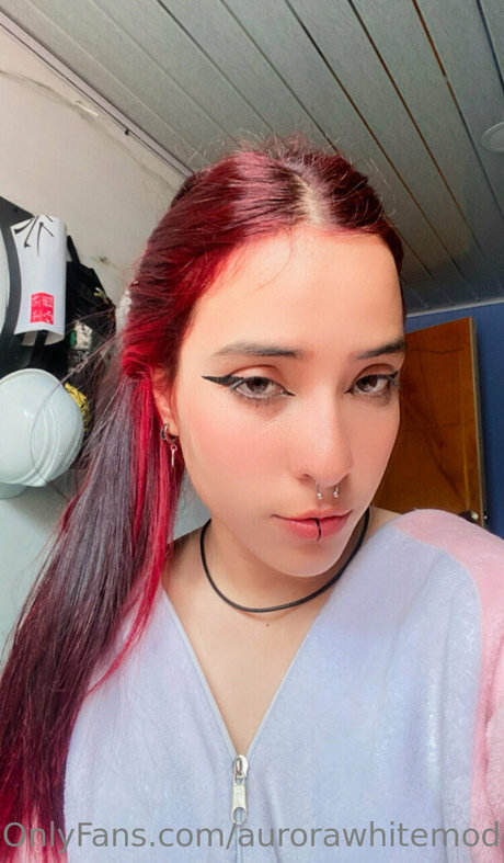 aurorawhitemodel onlyfans