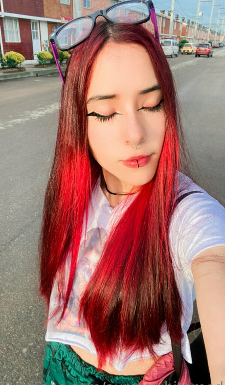 aurorawhitemodel onlyfans nude content